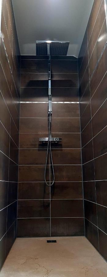 Le 4 Acomodação com café da manhã Montignac-Lascaux Exterior foto